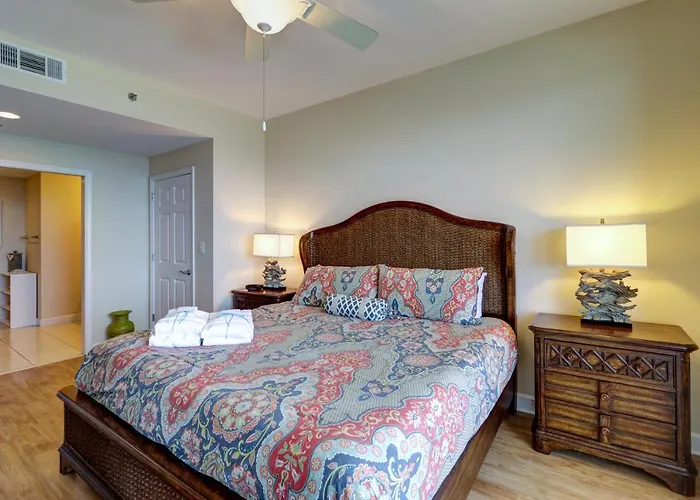 Gulf Front! 2 Bedroom 2 Ba! 11Th Floor Condo + Condo Amenities!