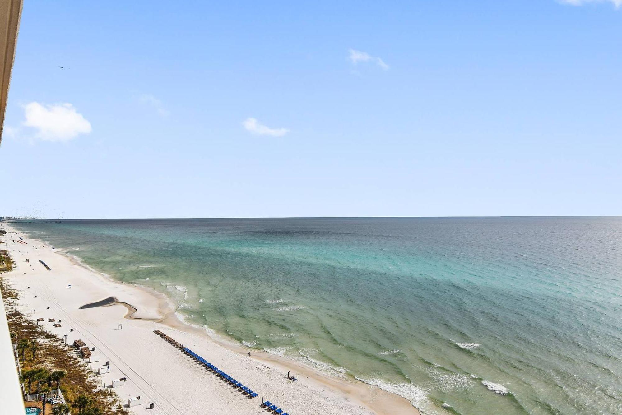 Gulf Front! 2 Bedroom 2 Ba! 11th Floor + Amenities! Holiday home
