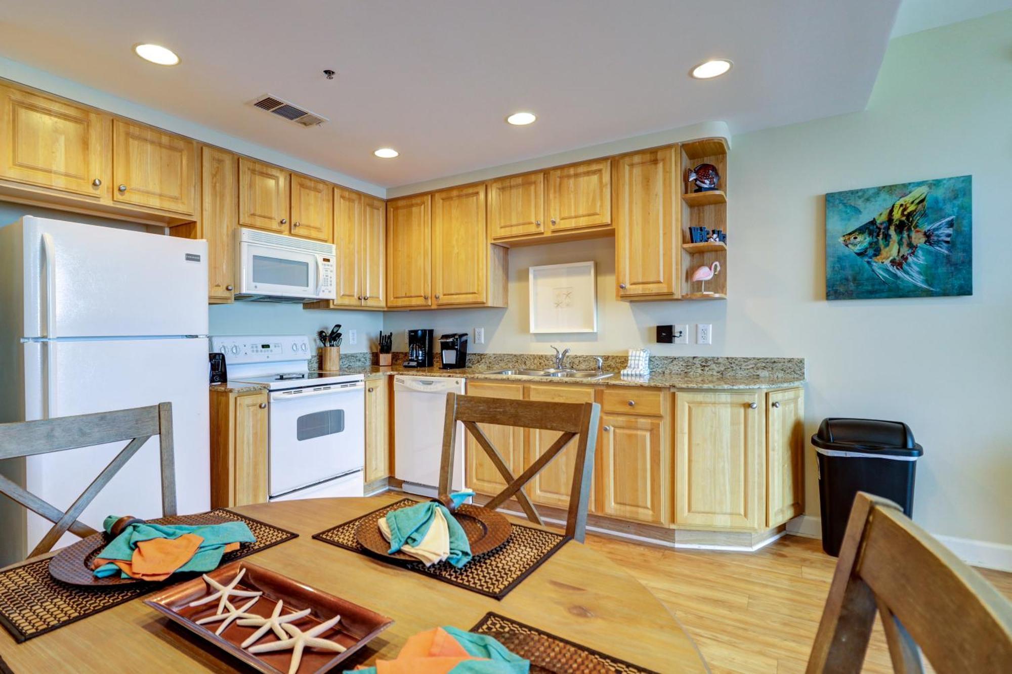 Holiday home Gulf Front! 2 Bedroom 2 Ba! 11th Floor + Amenities! *
