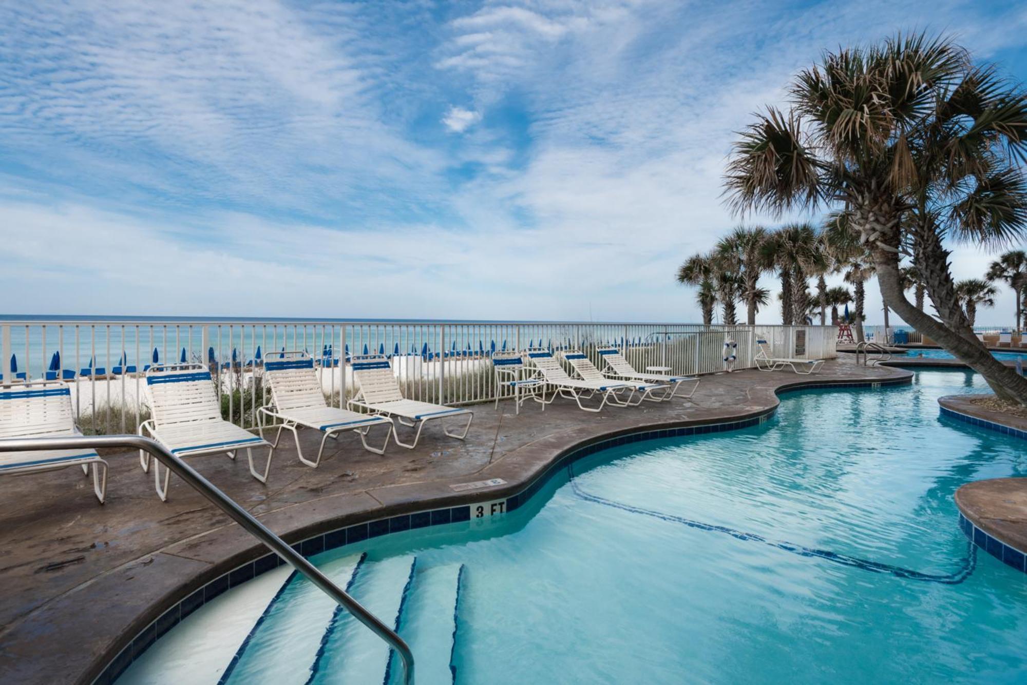 Gulf Front! 2 Bedroom 2 Ba! 11th Floor + Amenities! Holiday home *