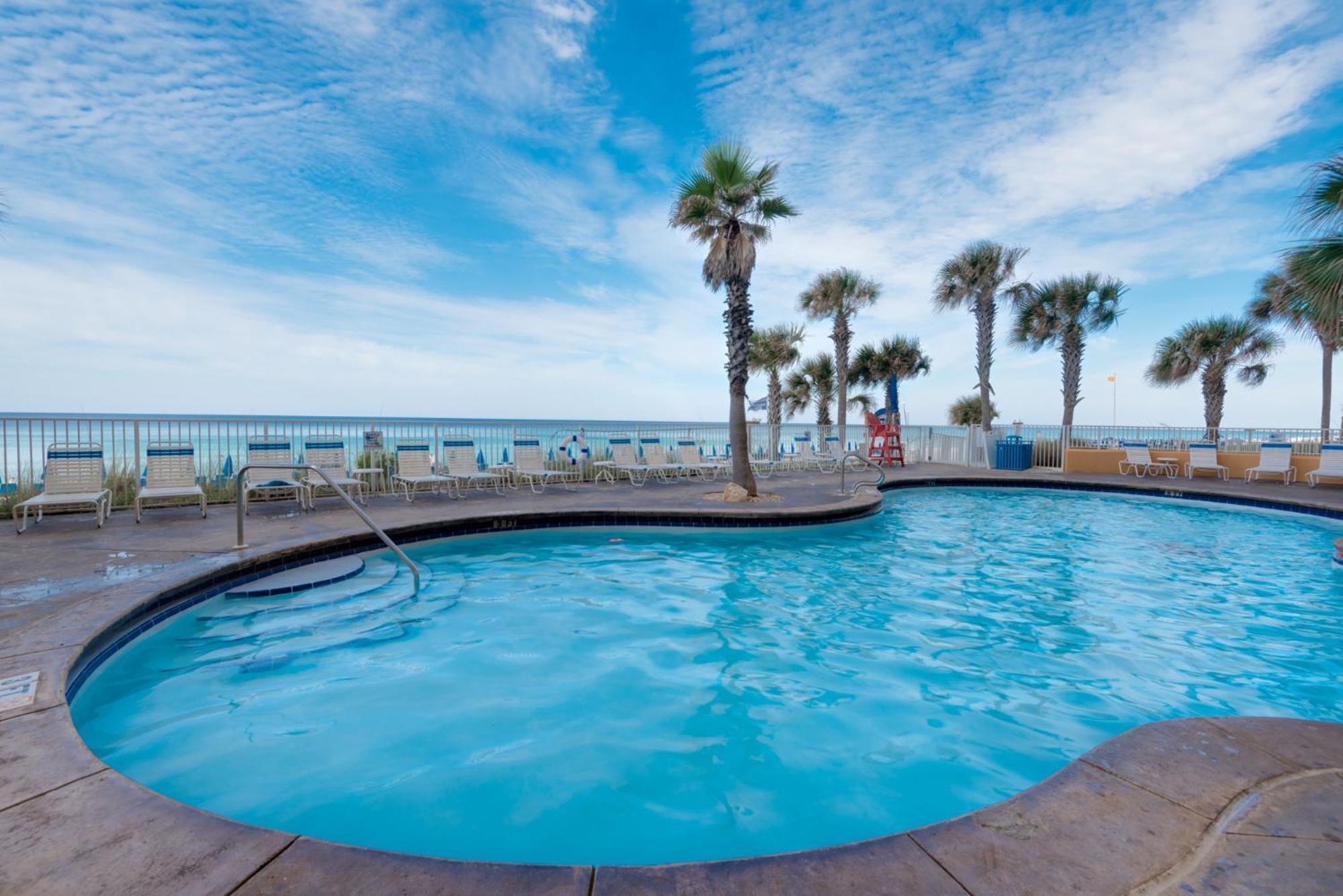 Gulf Front! 2 Bedroom 2 Ba! 11th Floor + Amenities!