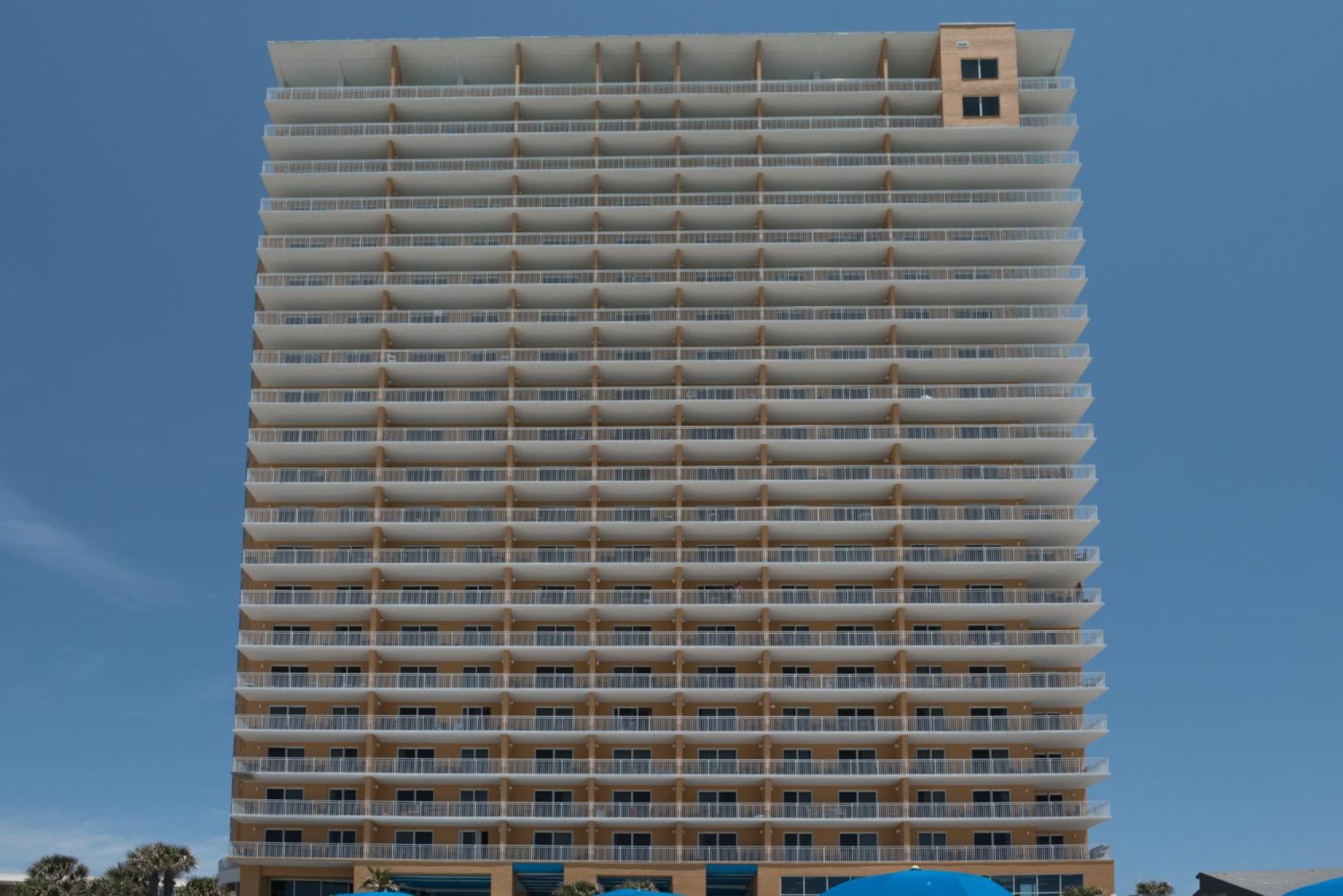 Gulf Front! 2 Bedroom 2 Ba! 11th Floor + Amenities!